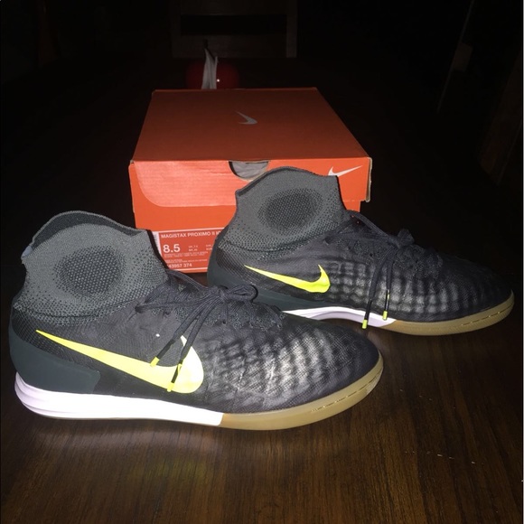 nike magista indoor